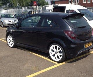 White sparkle alloys