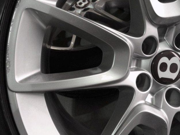 Bentley alloy wheel, Leicester