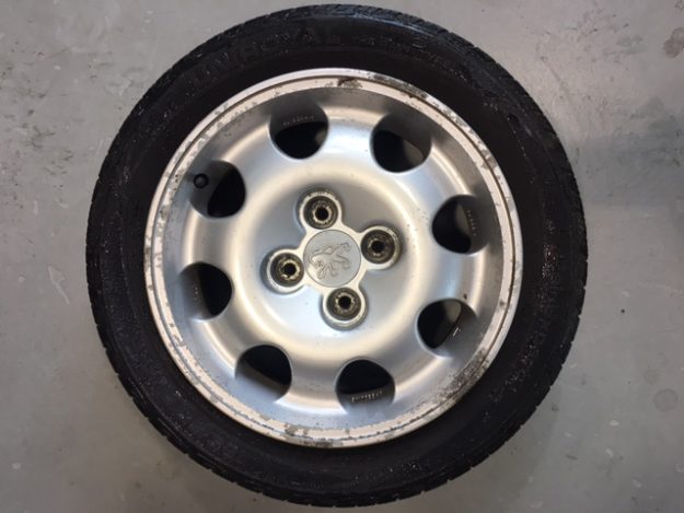 Peugeot corroded alloy