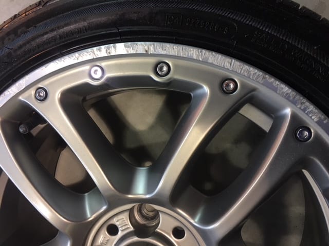 Fiat diamond cut alloy