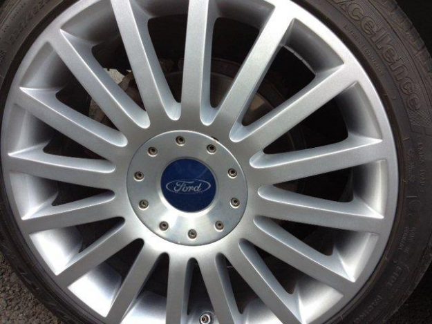 Ford Mondeo repaired alloy wheel