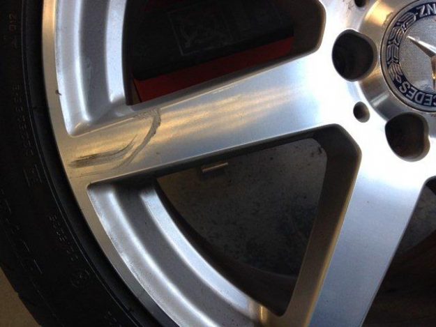 Damaged Mercedes Alloy, Leicester