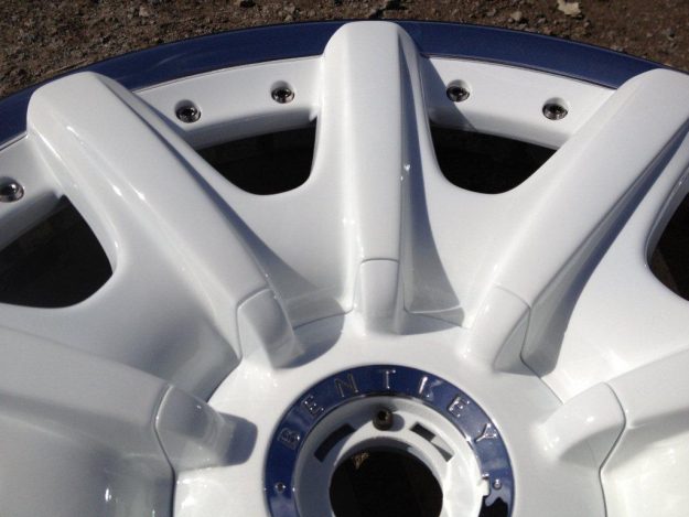 Bentley White Gloss Alloy Wheel